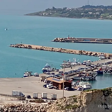 La Casuzza Di Lara *