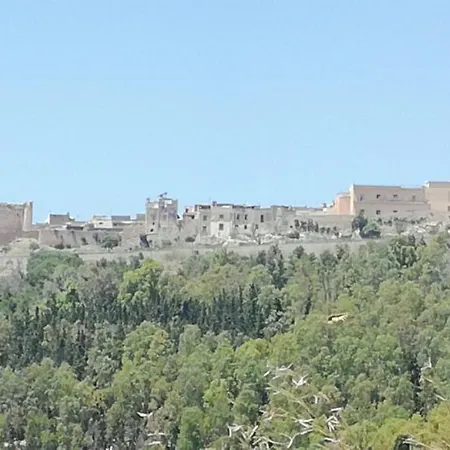 La Casuzza Di Lara *