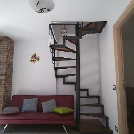 La Casuzza Di Lara Apartment *