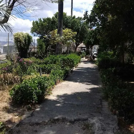 La Casuzza Di Lara شقة شاكا